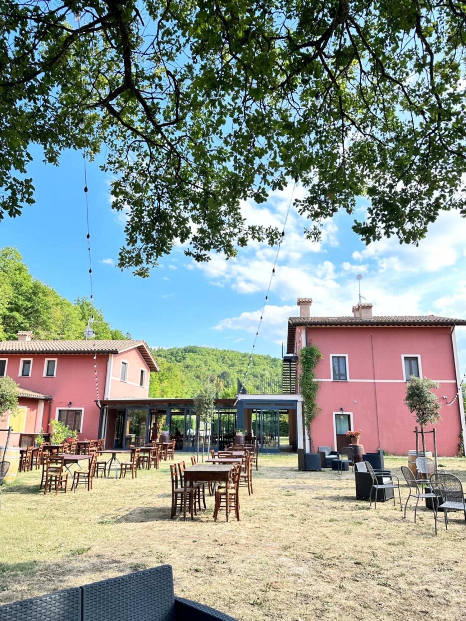 Agriturismo La Vita E Bella Villa Fabriano Exterior foto